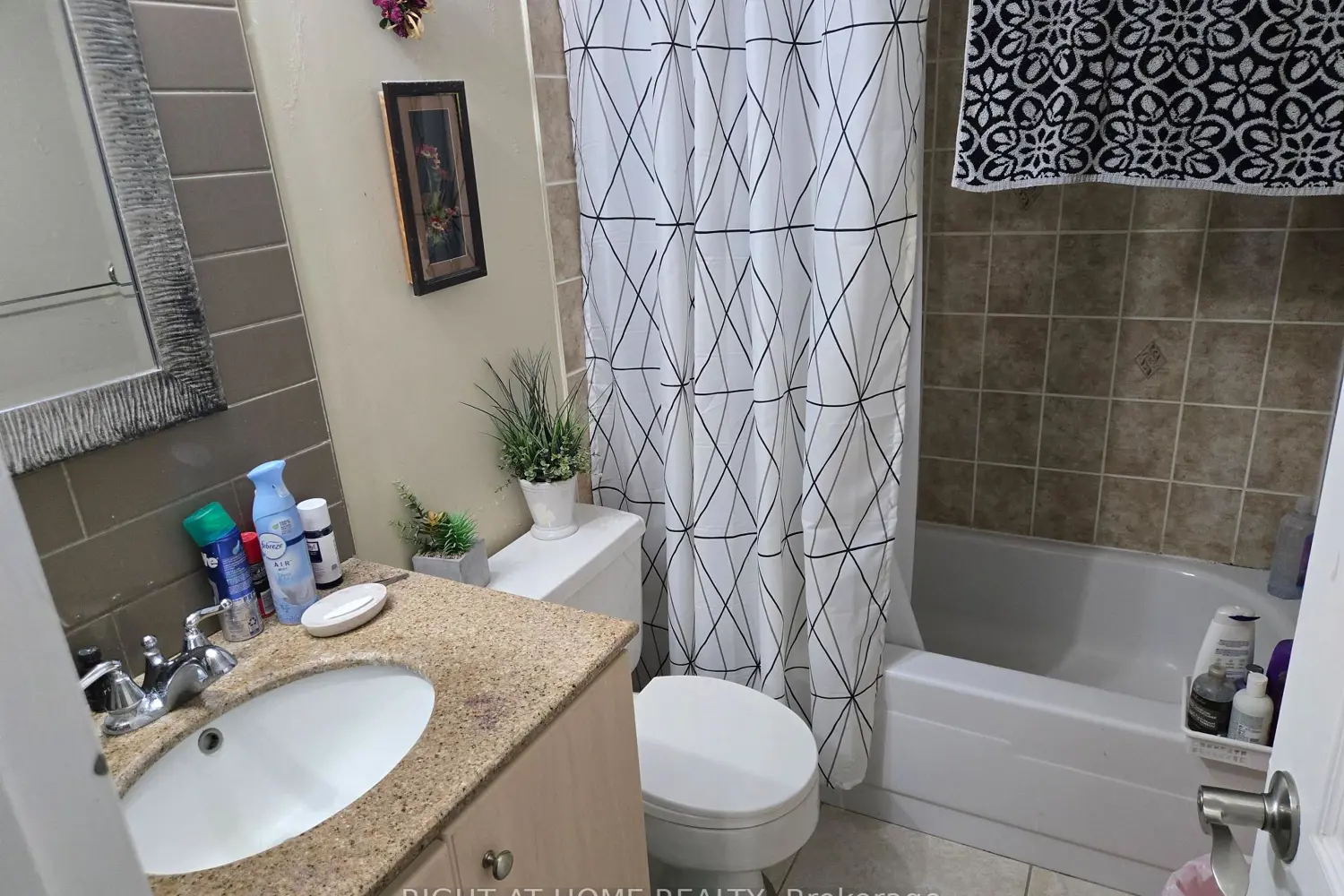 Additional image 2 of 50 Mississauga Valley Boulevard 114