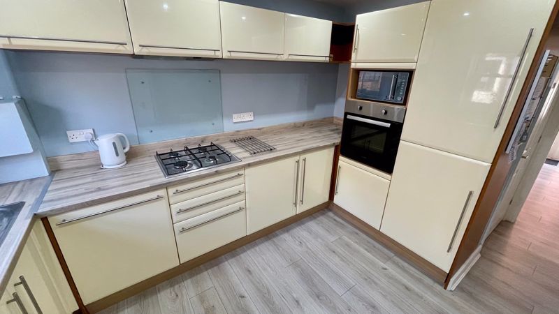 Additional image 2 of 3 bed terraced house to rentHigh Street, Scunthorpe DN17