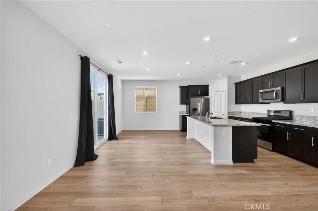 Additional image 75 of 694 Dahlia Ln, San Jacinto, CA 92583