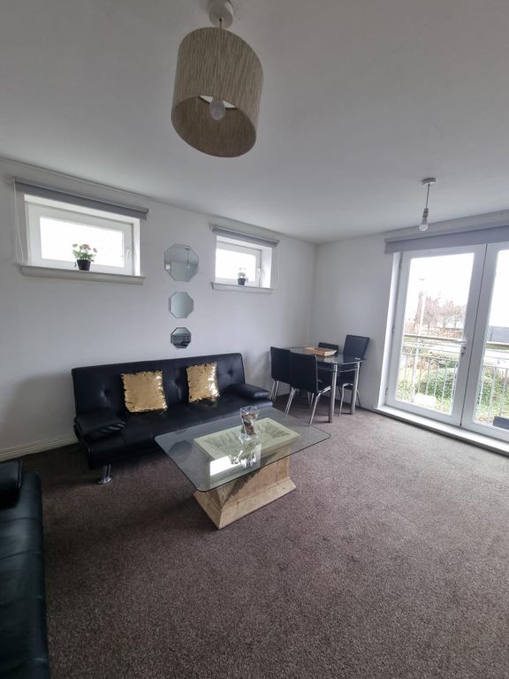 Additional image 3 of 2 bed flat to rentRedshank Avenue, Renfrew PA4