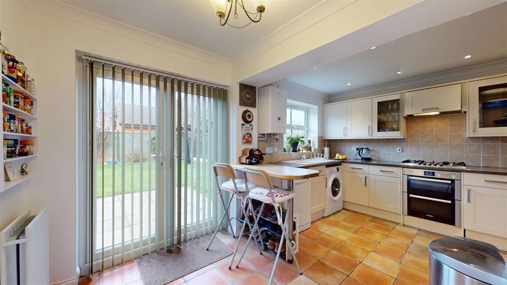 Additional image 5 of 4 bed detached house to rentTennyson Way, Stamford PE9
