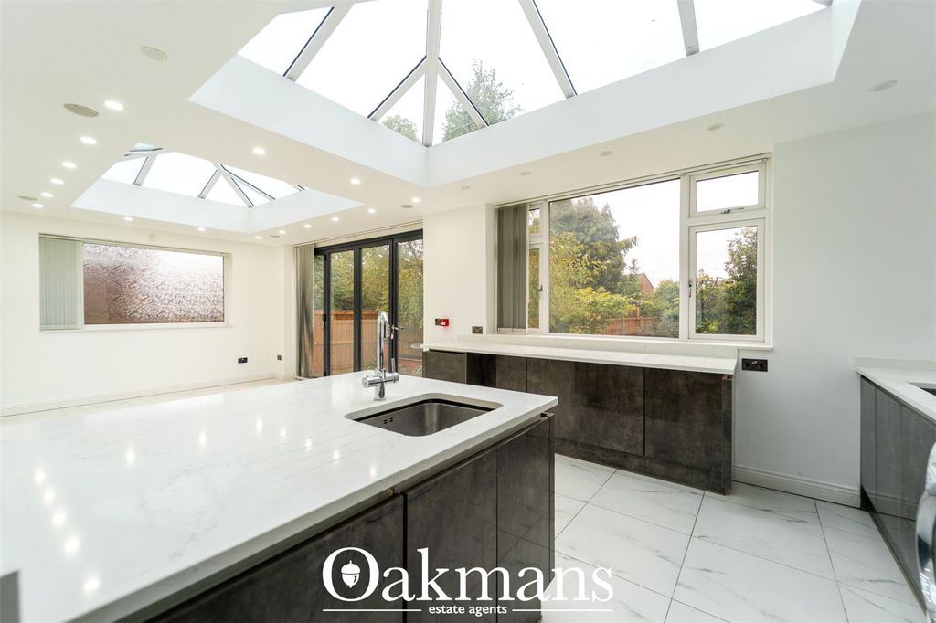 Additional image 6 of 6 bed detached house to rentYew Tree Lane, Solihull, West Midlands B91