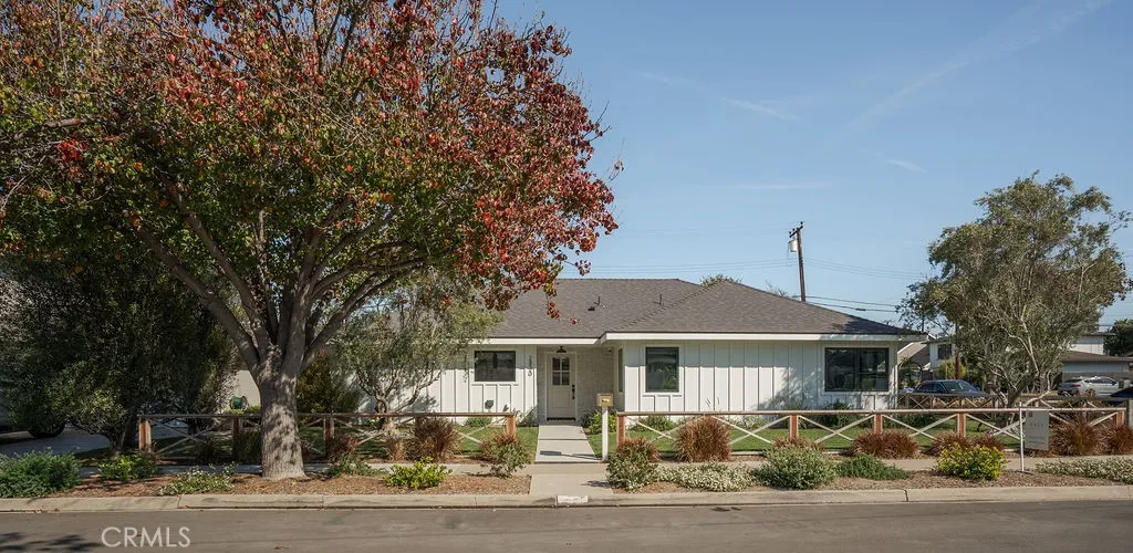 2820 Stromboli Rd, Costa Mesa, CA 92626