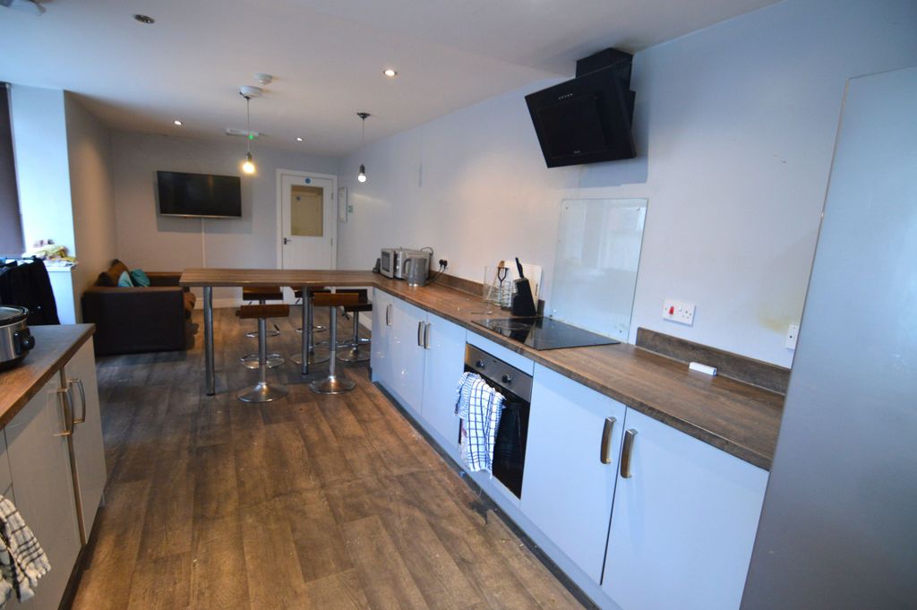Additional image 6 of Room to rentChantry Lane, Grimsby DN31