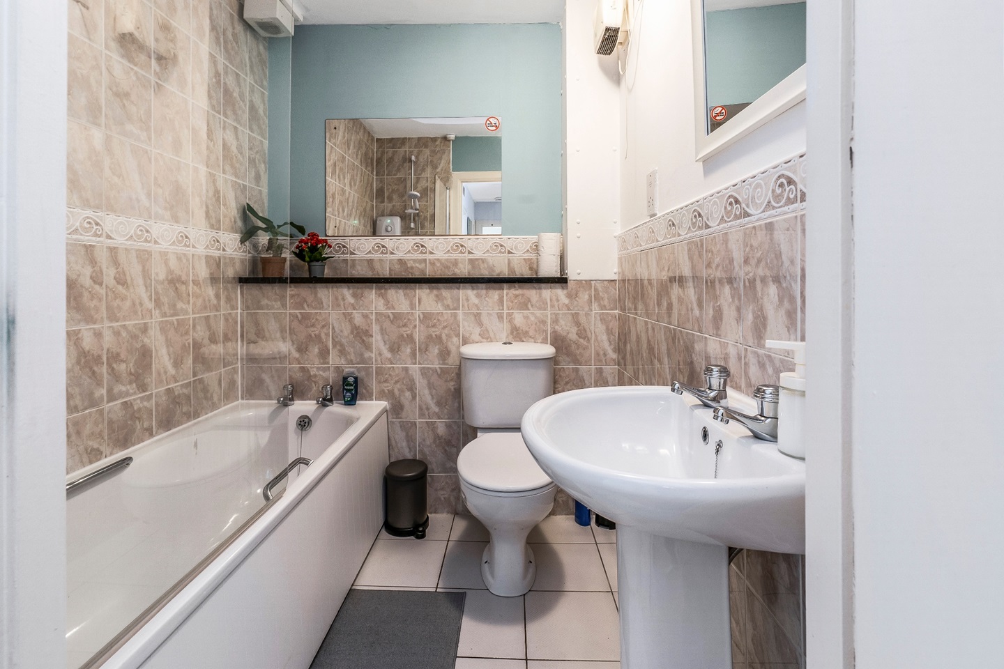 Additional image 28 of 2 Bed Flat, Edinburgh, EH8, N1 7GU