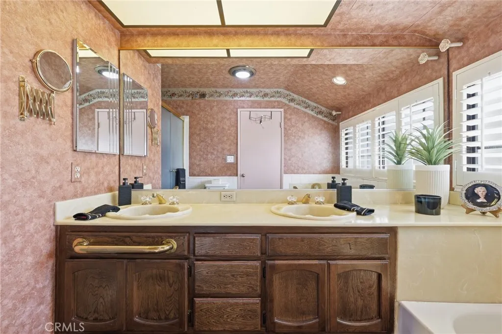 Additional image 21 of 7100 Balboa Boulevard Unit 1003, Lake Balboa, CA 91406