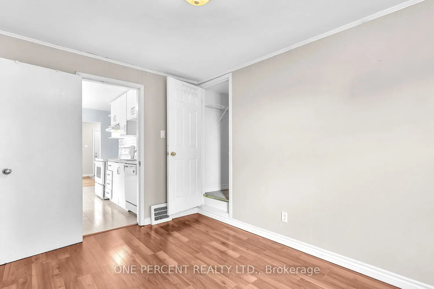 Additional image 9 of 1185 Albany Street