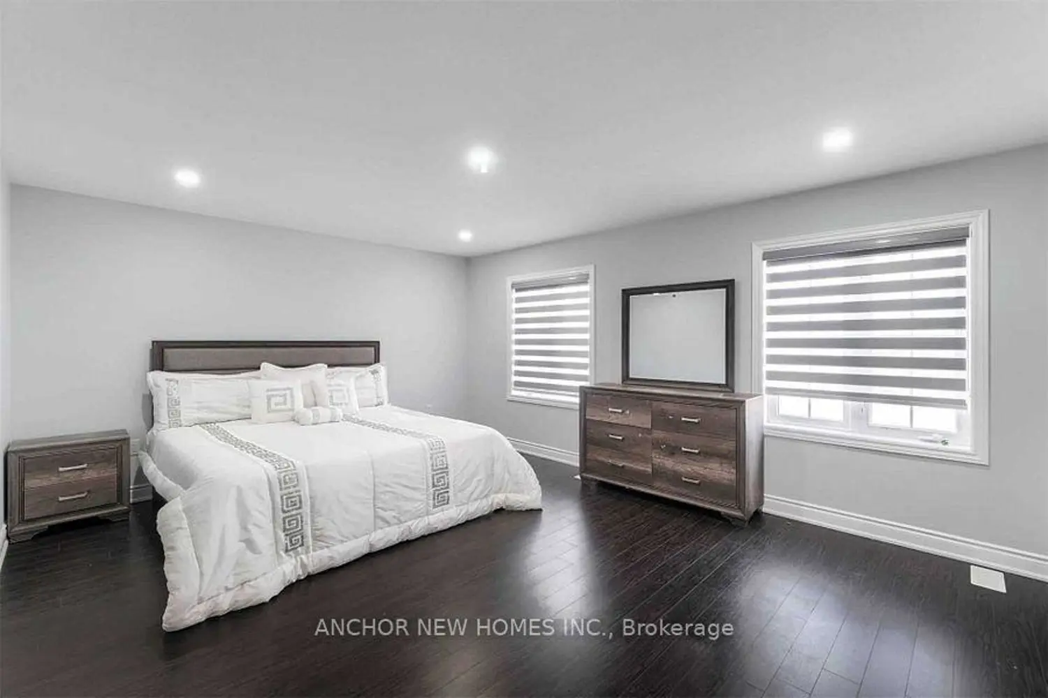 Additional image 14 of 48 Yarmouth Street