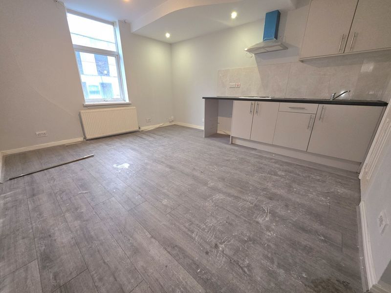 Additional image 3 of 9 bed terraced house to rentUpper High Street, Wednesbury WS10