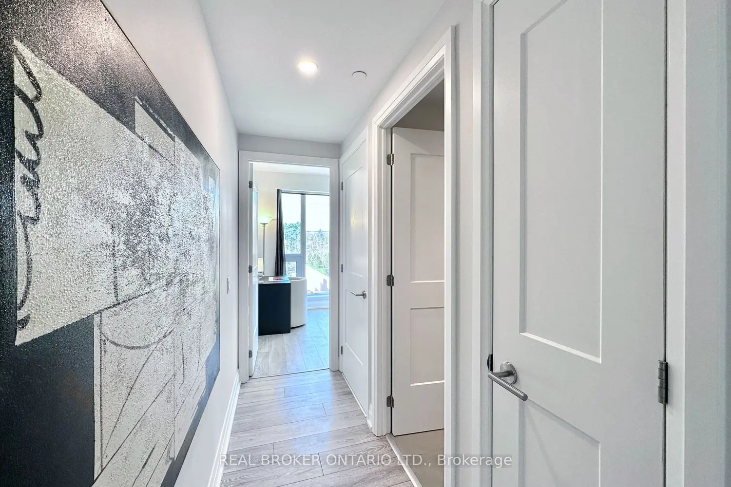 Additional image 9 of 21 Park Street 518