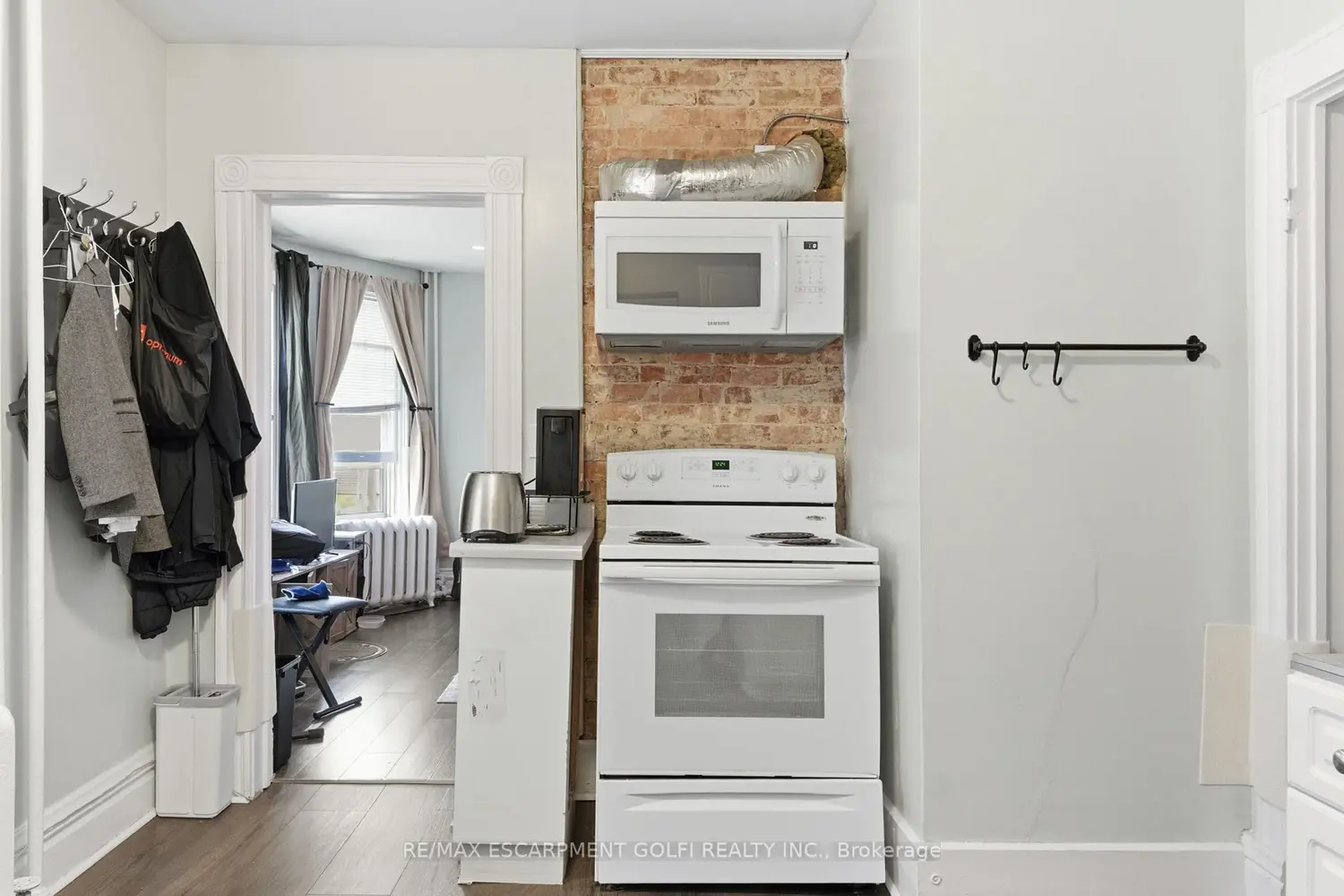 Additional image 7 of 180 Ontario Street