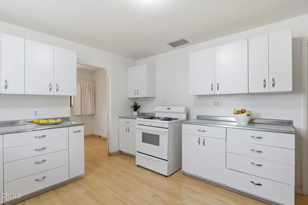 Additional image 68 of 916 E Santa Paula Street, Santa Paula, CA 93060