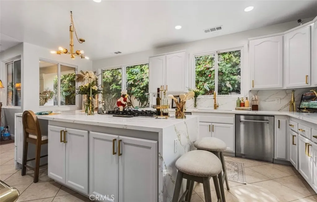 Additional image 10 of 106 E 36th St, Long Beach, CA 90807