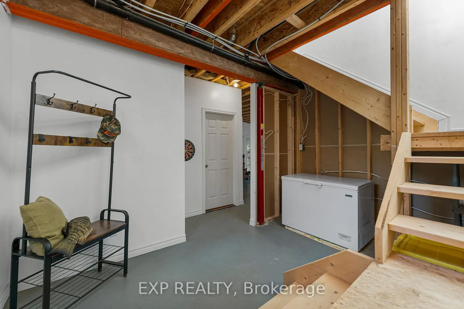 Additional image 11 of 79 Warbler Way