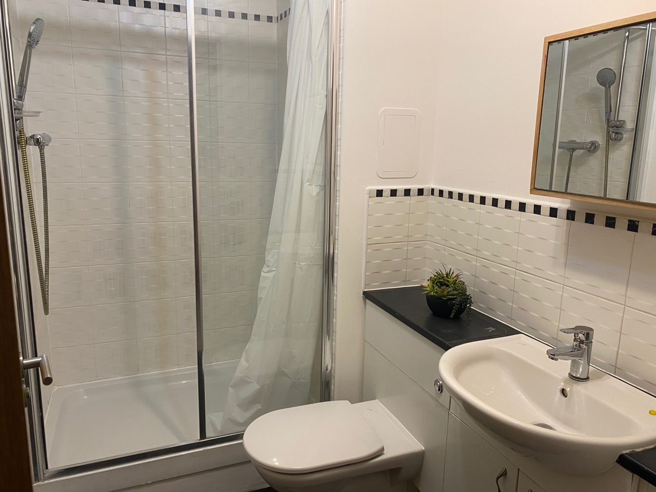 Additional image 7 of 2 Bed Flat, Sauchiehall Street, G2, N1 7GU