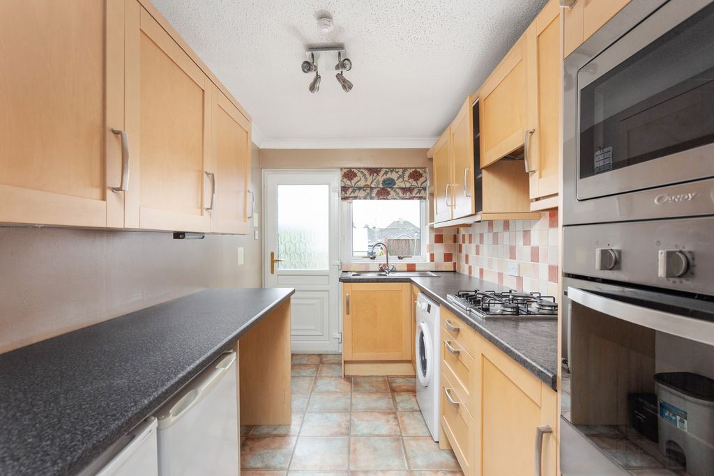 Additional image 6 of 1 bed semi-detached bungalow to rentLivingstone Quadrant, Eastfield, Shotts ML7