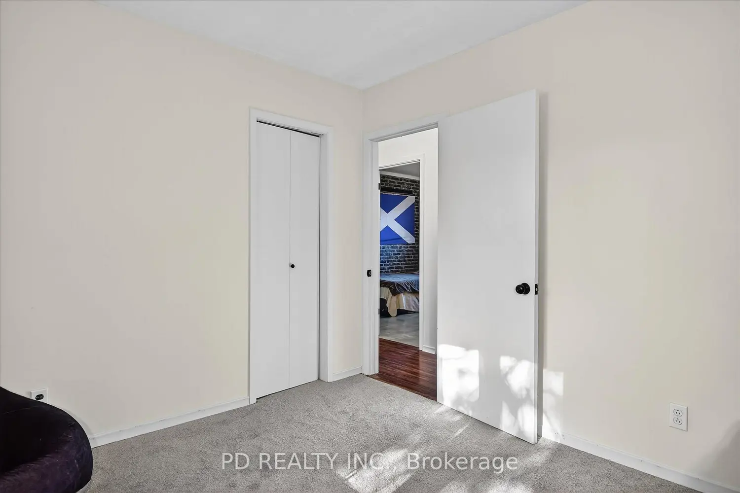 Additional image 10 of 54 Carlton Crescent