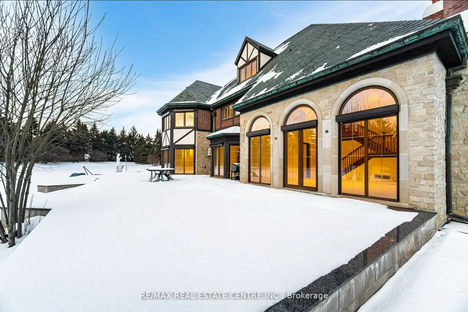 Additional image 17 of 2 Edgeforest Drive