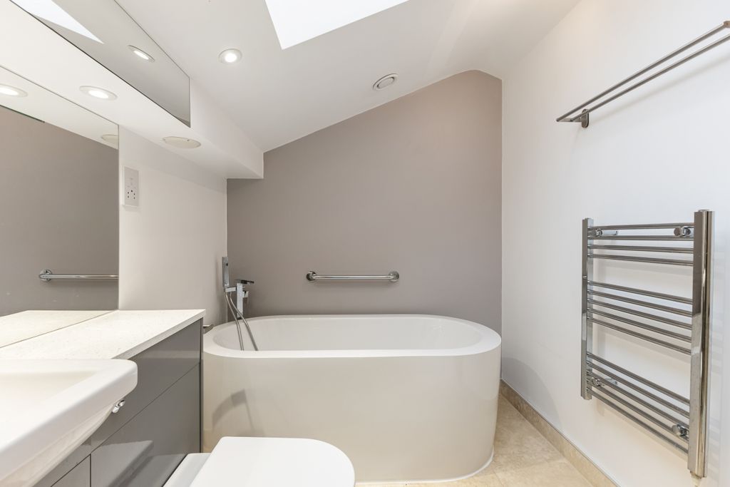 Additional image 10 of 5 bed flat to rentGrove, Wantage OX12