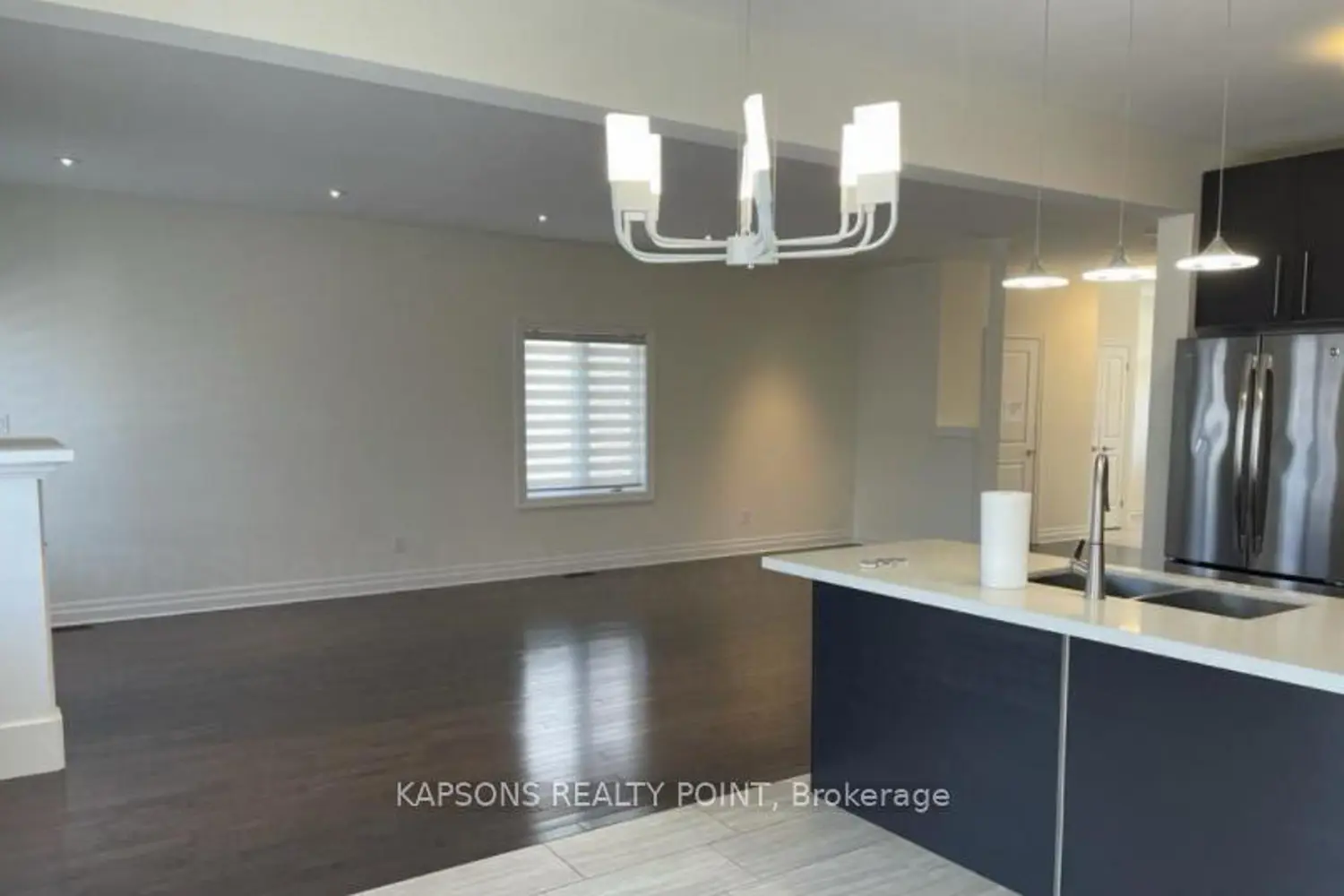 Additional image 13 of 2579 Sheffield Boulevard 21