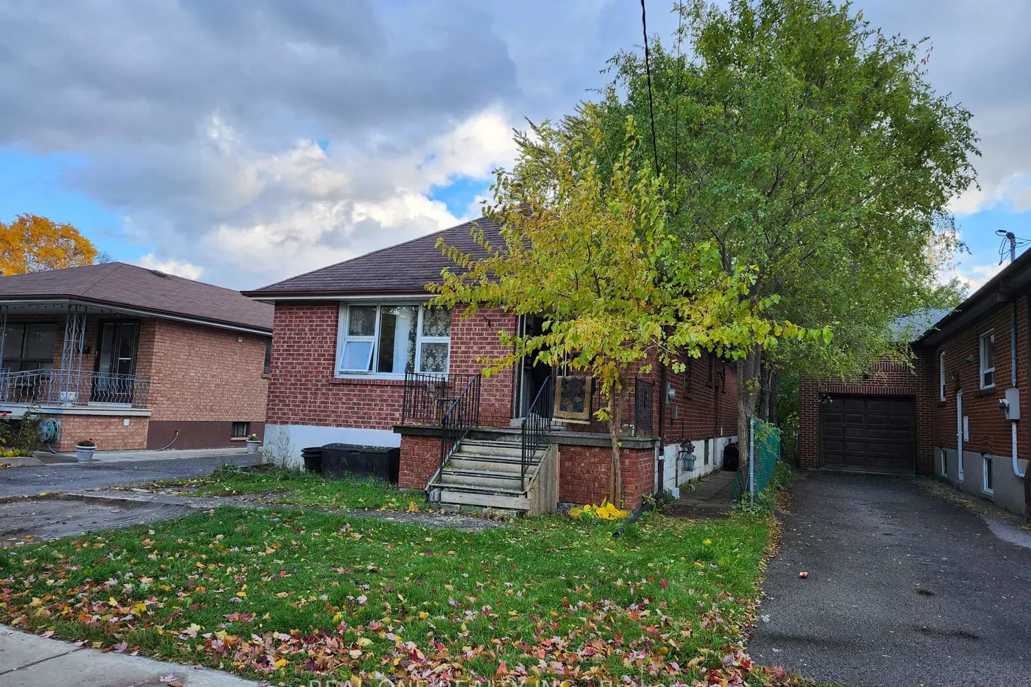 255 Codsell Avenue