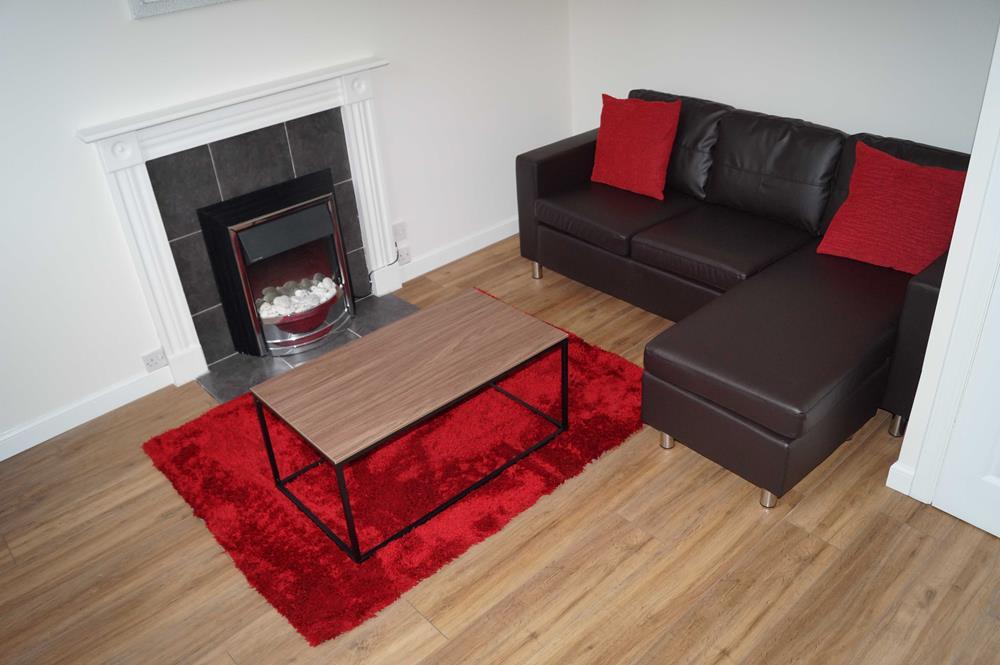 Ashvale Place, Top floor right, AB10