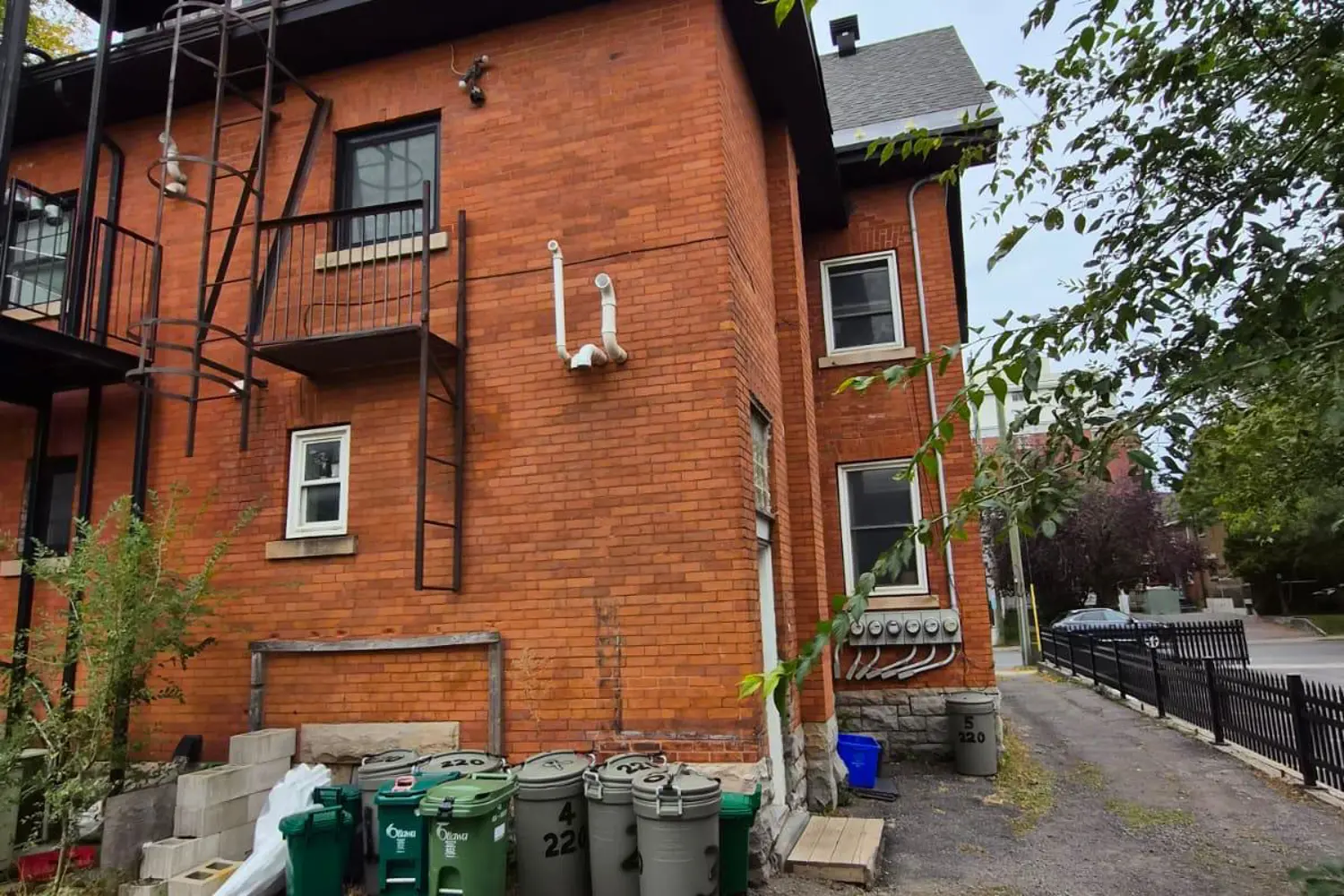 Additional image 2 of 220 Argyle Avenue