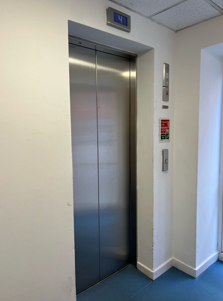 Additional image 2 of Studio Flat, Blackfriars Road, G1, N1 7GU