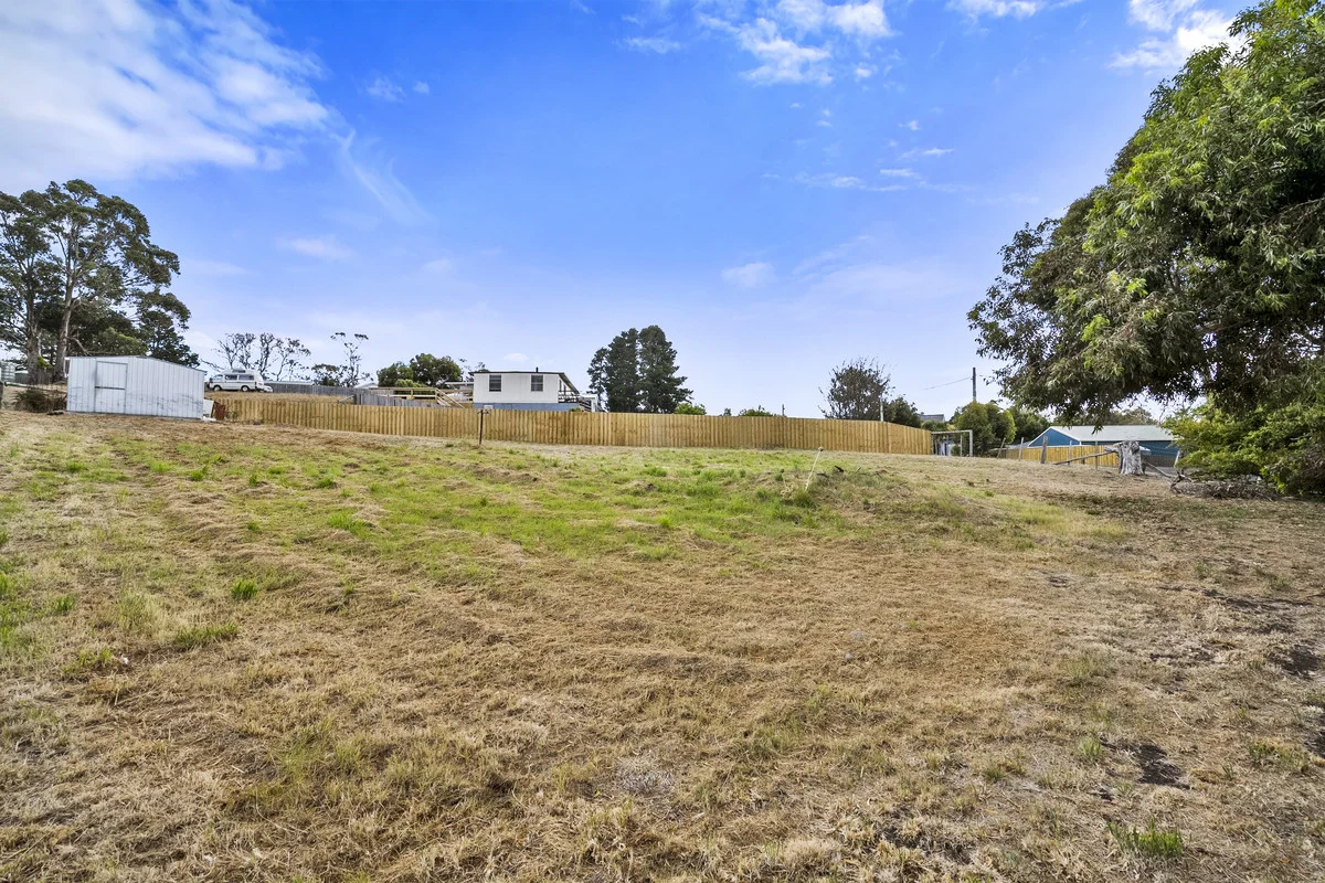 Additional image 14 of 1 & 2/48 Erle Street, Carlton River TAS 7173