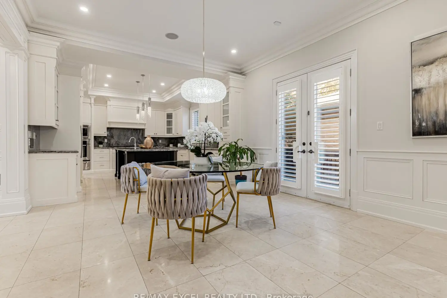 134 Spruce Avenue photo 3