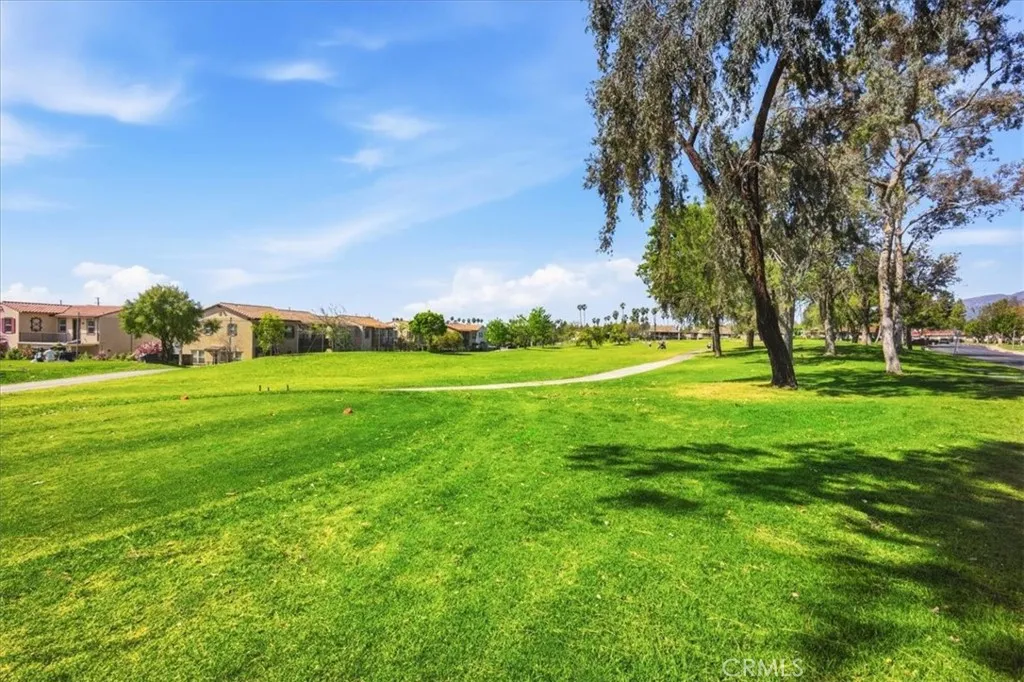 1015 Pebble Beach Dr, Upland, CA 91784