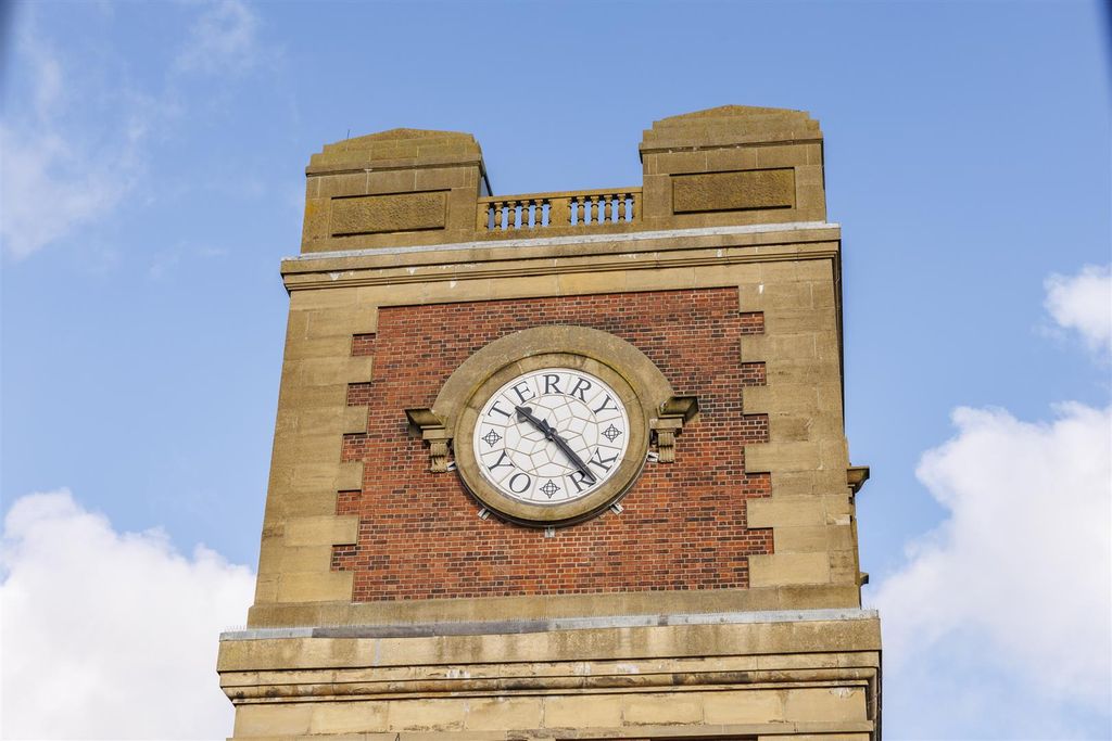 Additional image 32 of 3 bed flat to rentThe Residence, Bishopthorpe Road, York YO23
