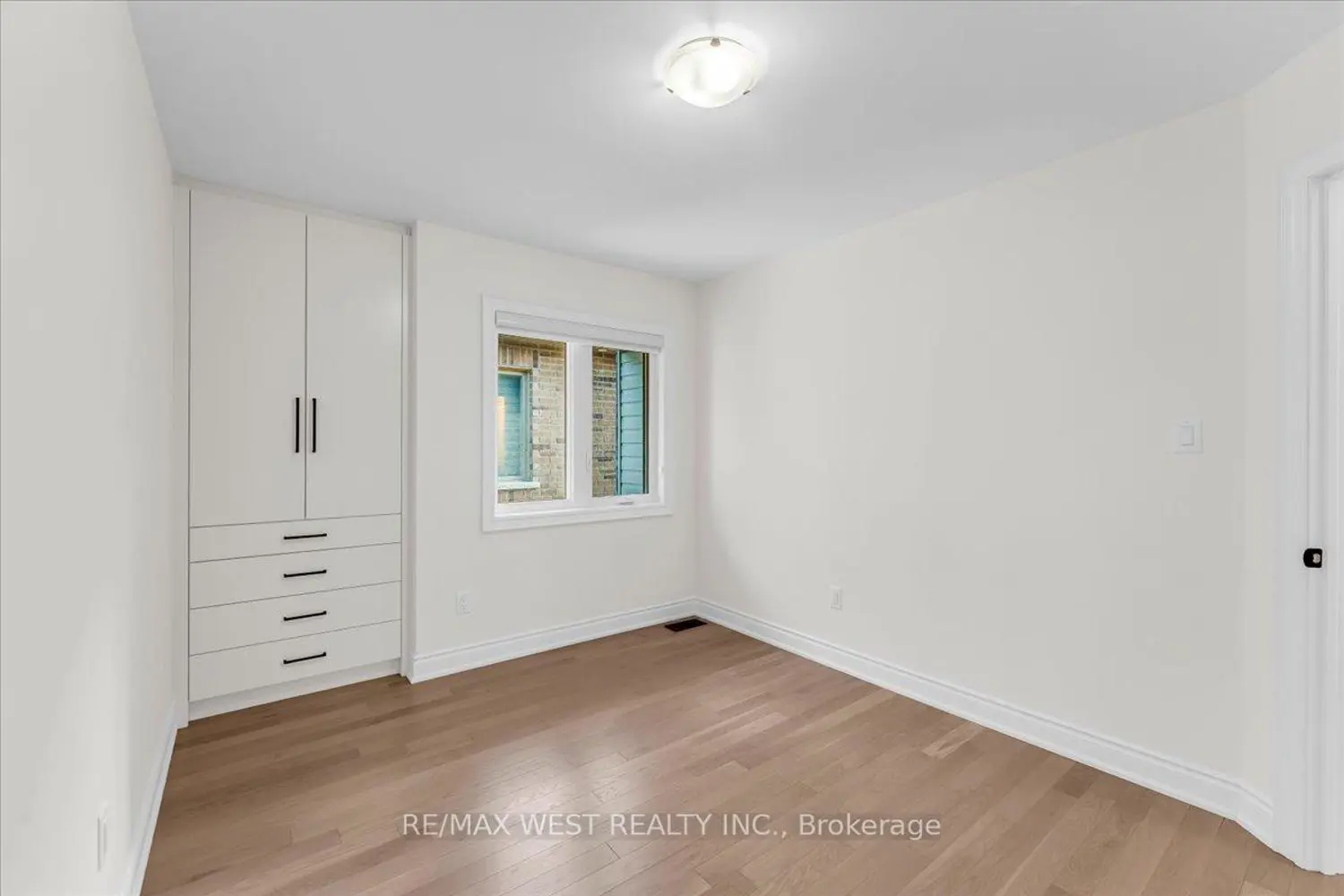 Additional image 17 of 16 Janes Crescent