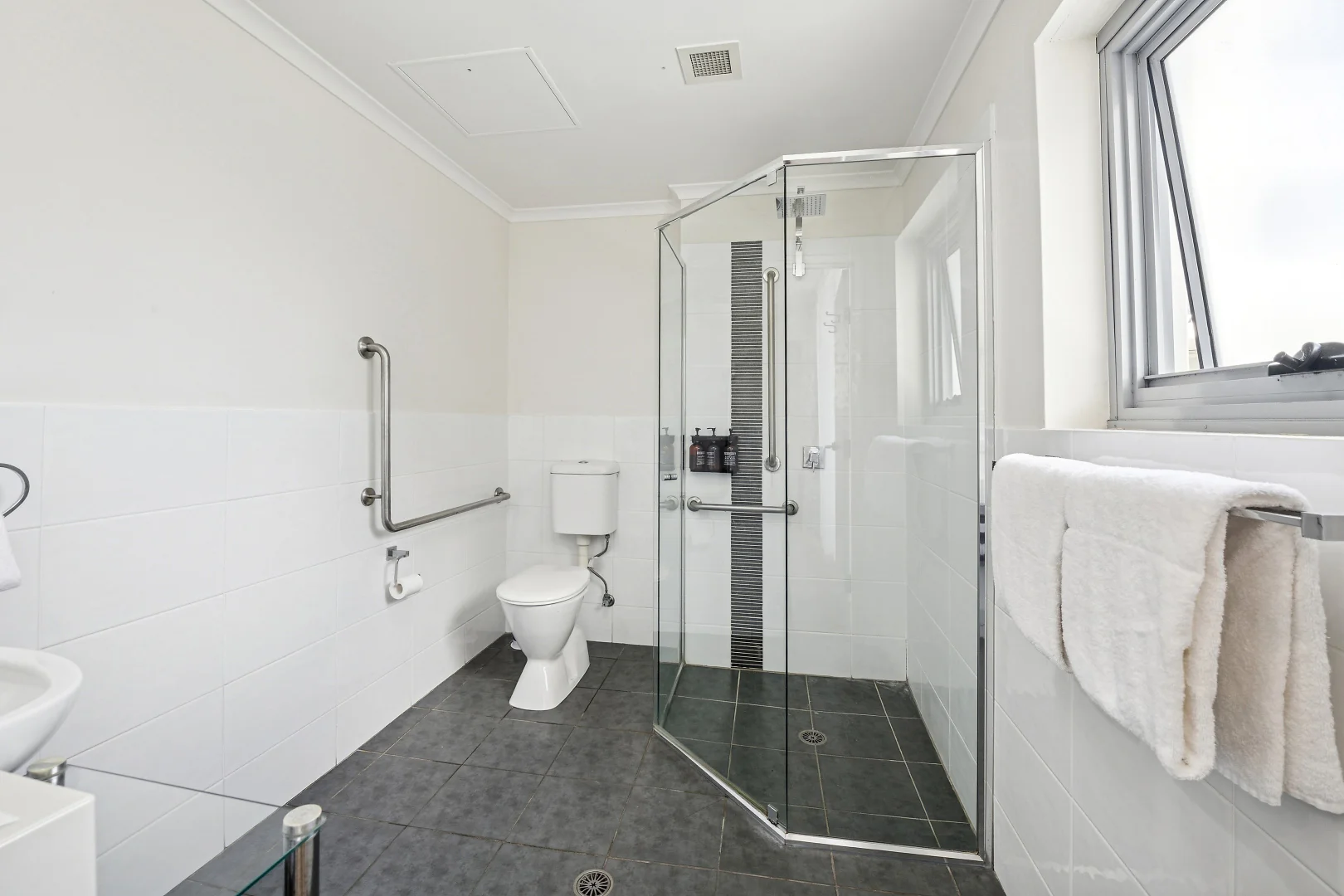 Additional image 6 of 211 & 212/11 Clarence Street, Port Macquarie NSW 2444