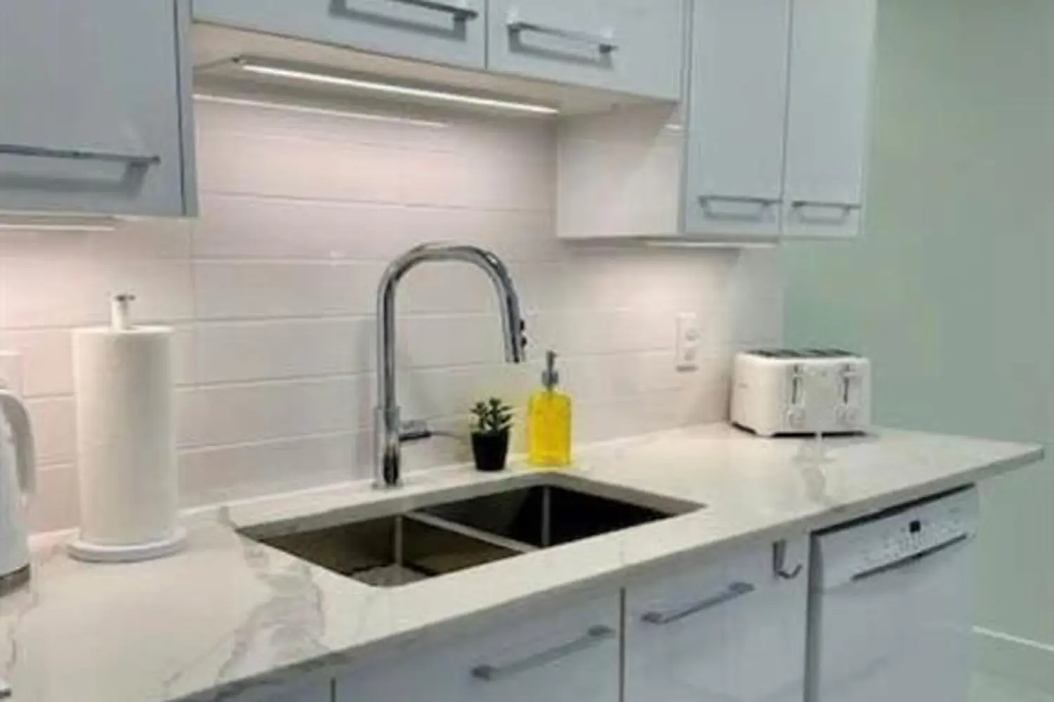 Additional image 11 of 1103 Jalna Boulevard 1204