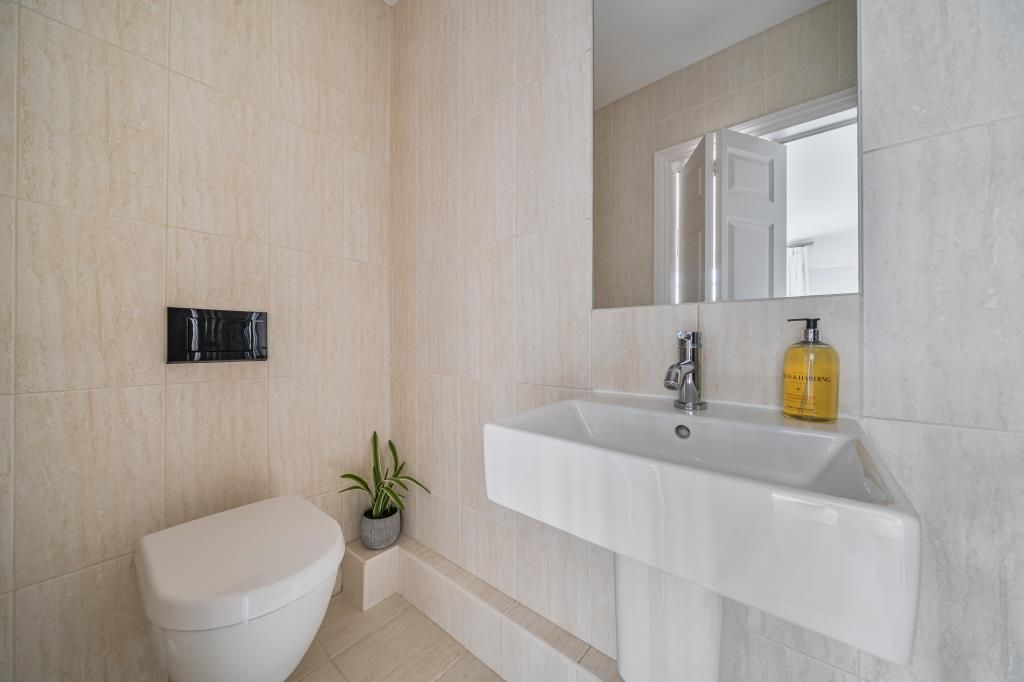 Additional image 11 of 3 bed flat to rentTown Centre, Henley-On-Thames RG9