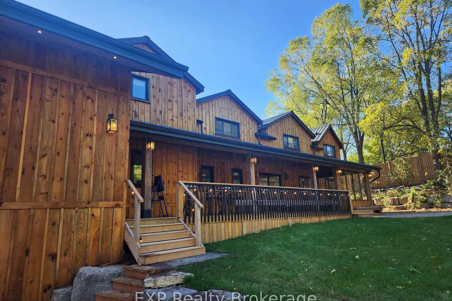 Additional image 9 of 2019 Dundas Street