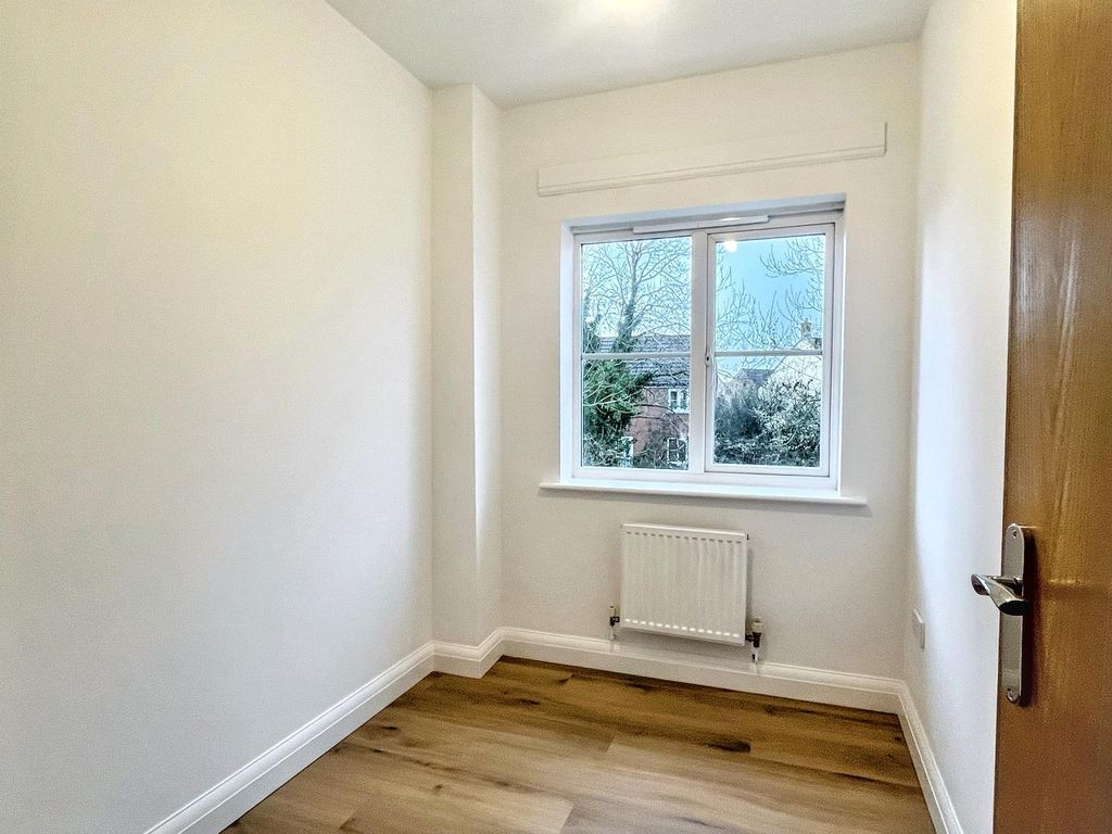 Additional image 13 of 4 bed terraced house to rentMeadow Place, St. Georges, Weston-Super-Mare, North Somerset BS22