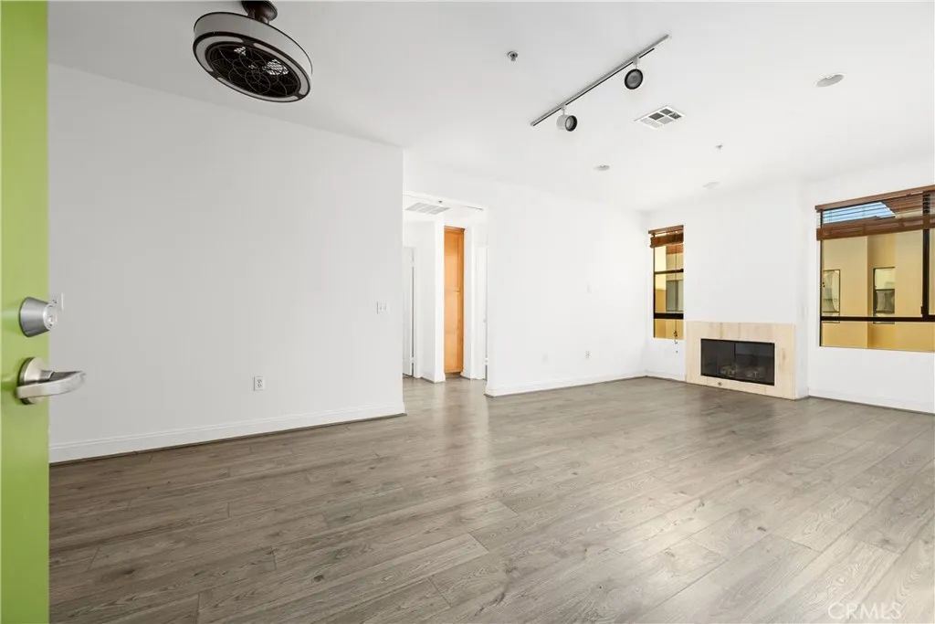 Additional image 34 of 6938 Laurel Canyon Blvd Unit 304, North Hollywood, CA 91605