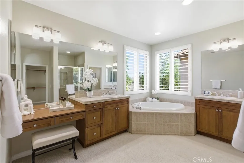 Additional image 70 of 8270 Torrey Gardens Pl, San Diego, CA 92129