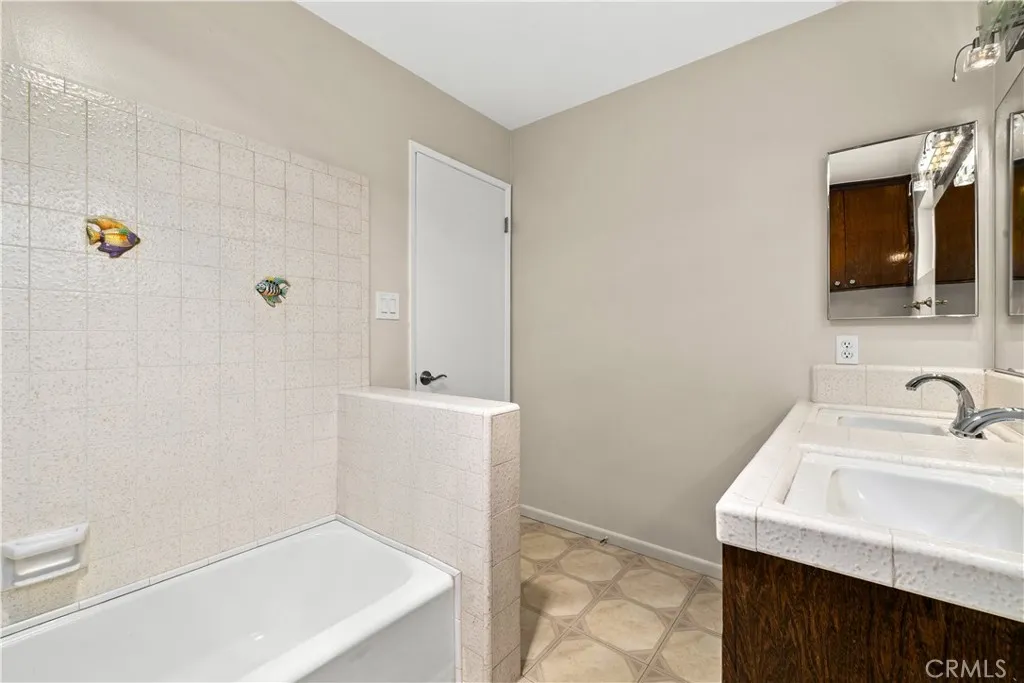 Additional image 41 of 940 W Bainbridge Ave, West Covina, CA 91790