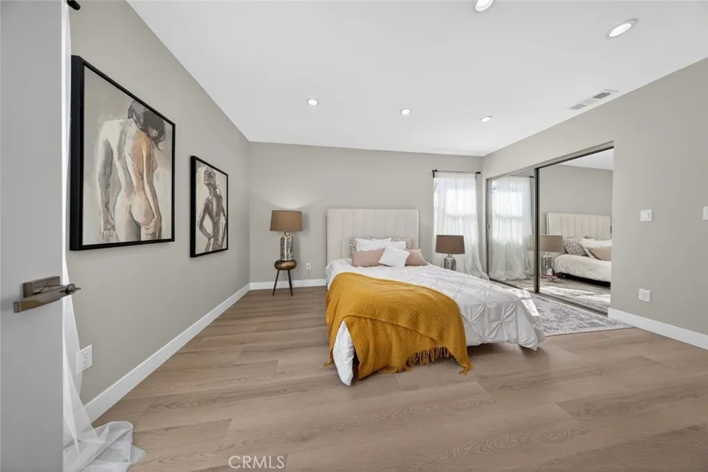 Additional image 63 of 6820 Jellico Avenue, Lake Balboa, CA 91406