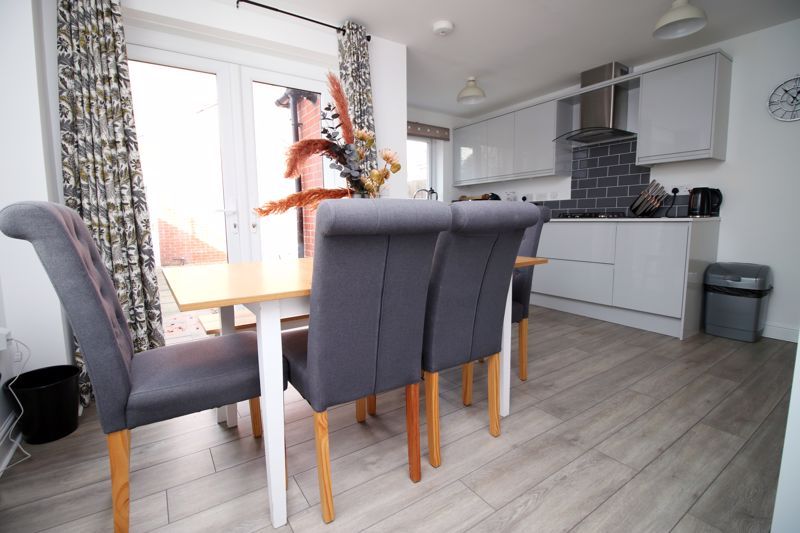 Additional image 4 of 4 bed property to rentEast Dock Road, Newport NP20