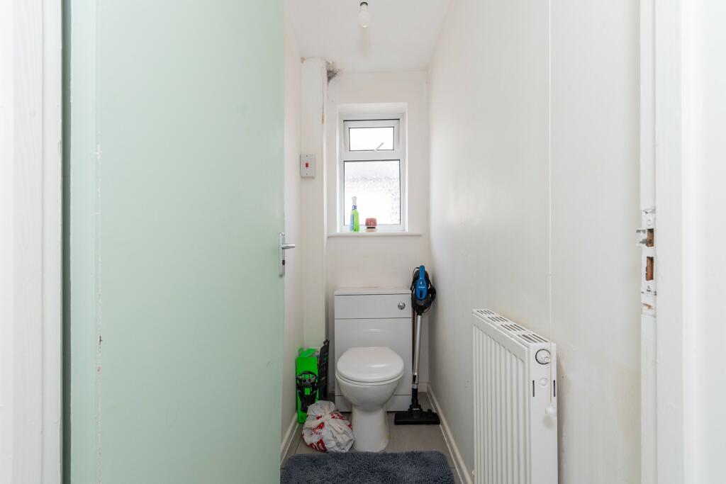 Additional image 12 of Large 6 Bed Student house Winton