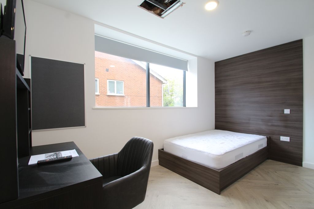 6 bed shared accommodation to rentBroadgate, Beeston, Nottingham NG9 photo 5