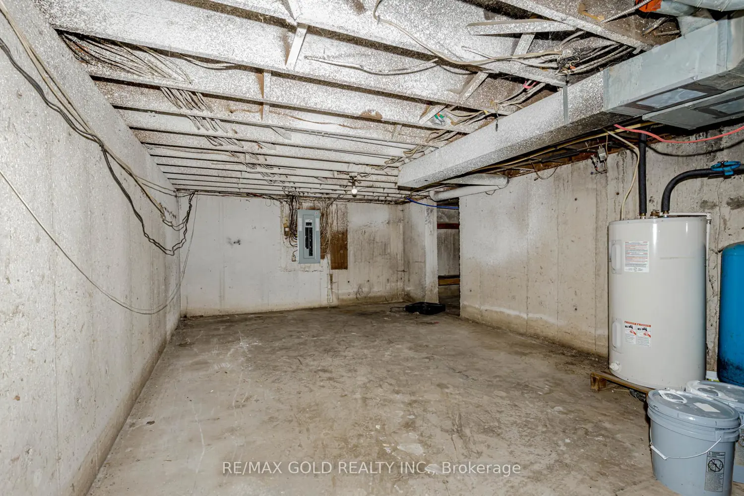 Additional image 14 of 255505 9Th Line