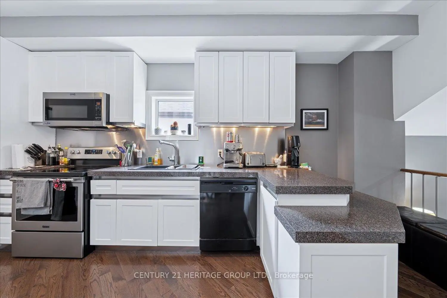 Additional image 6 of 169 King Edward Avenue