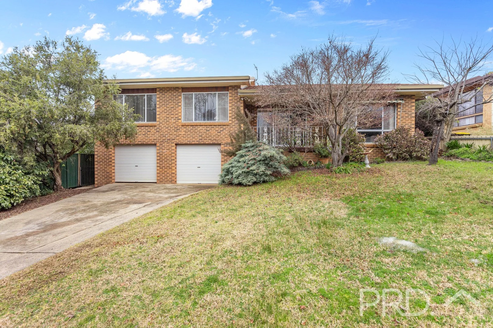 11 Anderson Place, Tumut NSW 2720