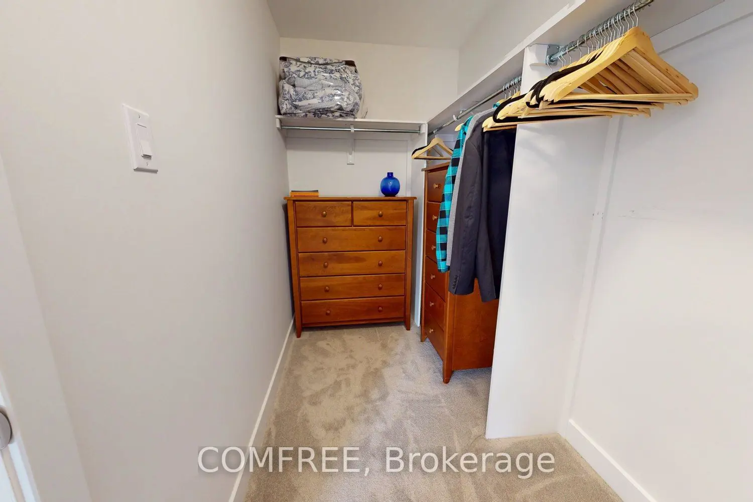 Additional image 17 of 63 Whitcomb Crescent