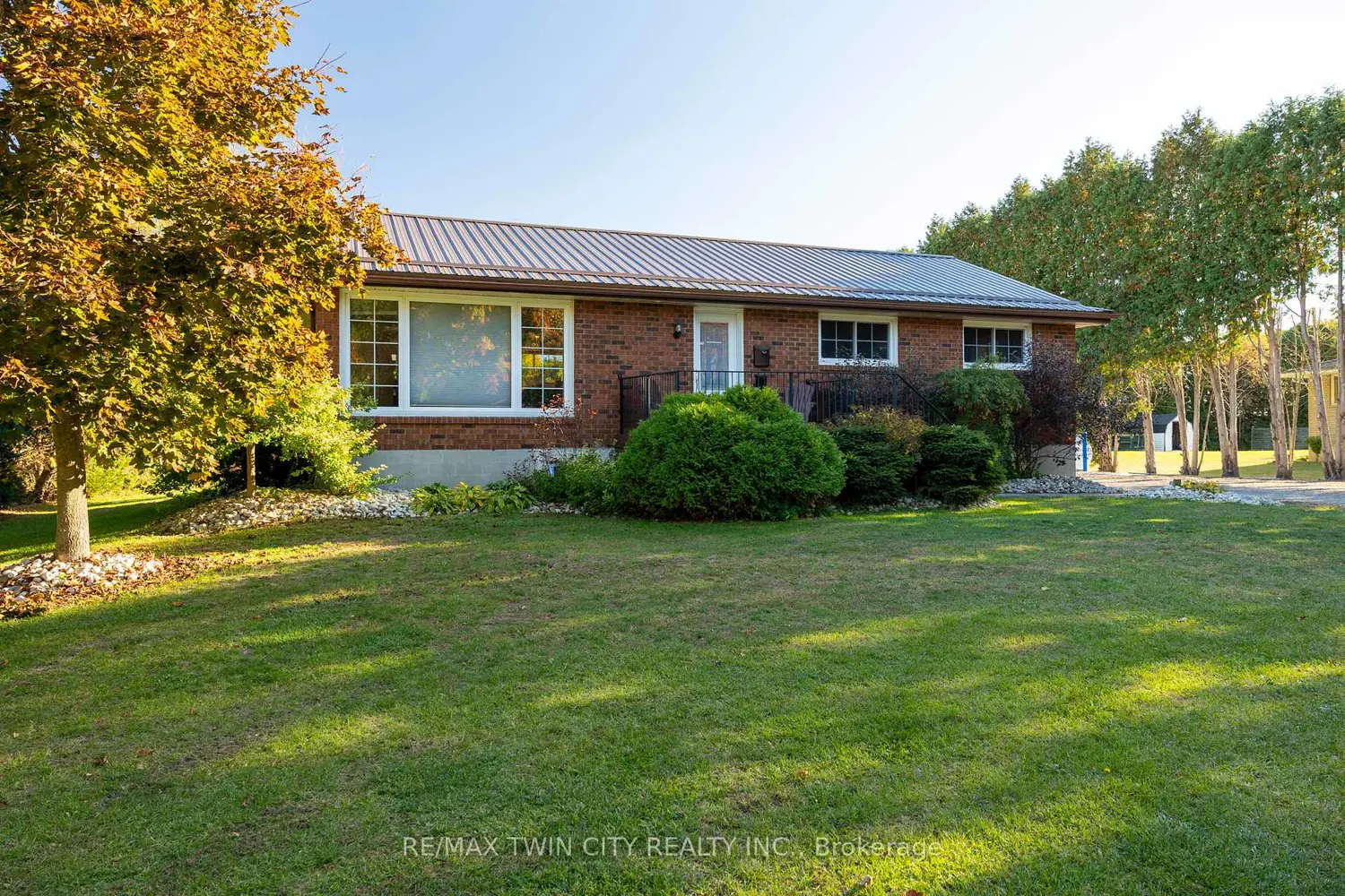 Additional image 4 of 976 Mcdowell Road